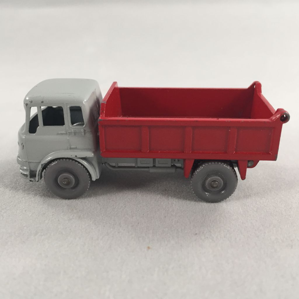 Bedford tipper cheap truck 1961