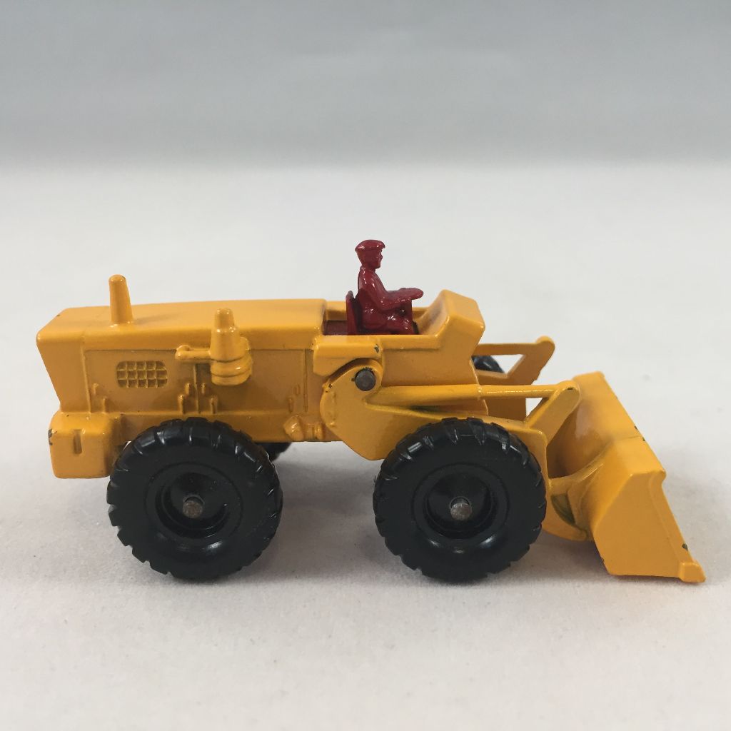 1960’s Matchbox Lesney No. 43 Aveling Barford Tractor Shovel Diecast