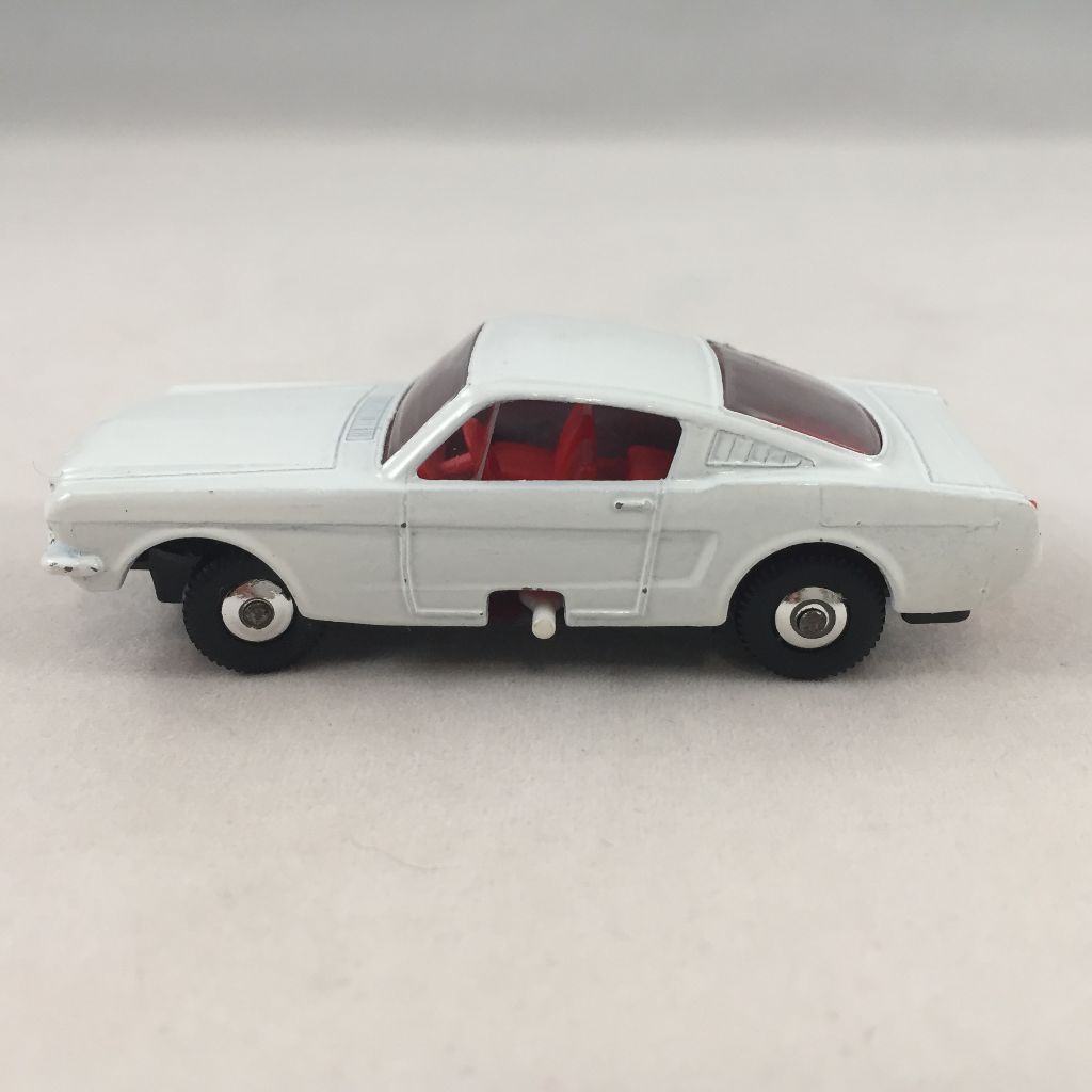 1960’s Matchbox Lesney Ford Mustang Fastback No.8 White, Red Interior